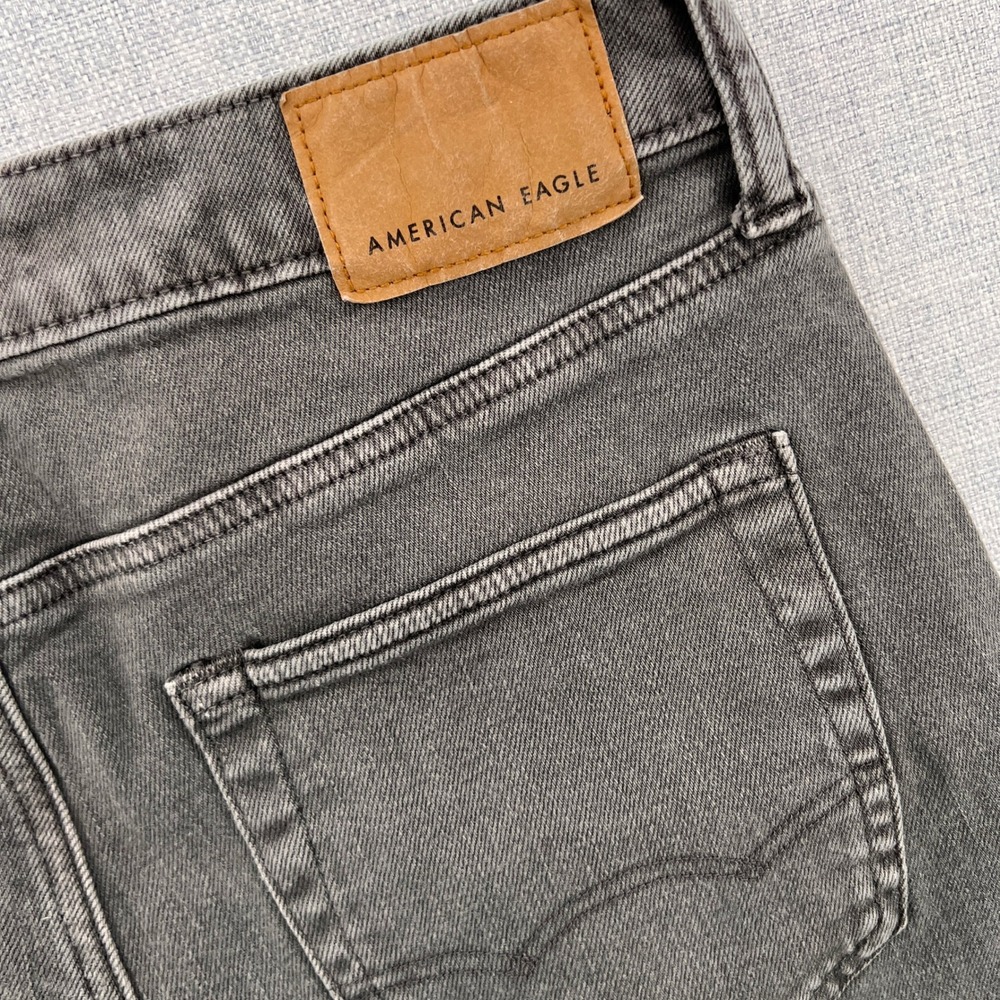 American Eagle Original Bootcut Jeans Men 30x34 (fits 32x33) Gray Classic Denim - Picture 1 of 12